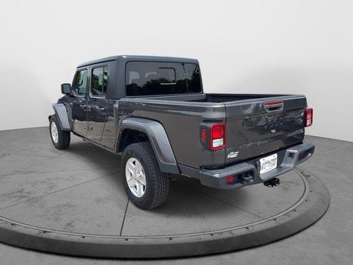 2022 Jeep Gladiator Sport S