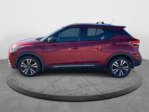 2020 Nissan Kicks SR
