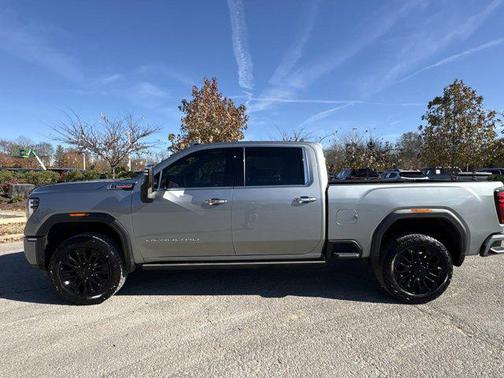 2024 GMC Sierra 2500 Denali