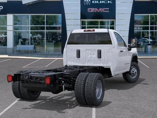 2025 GMC Sierra 3500 Base