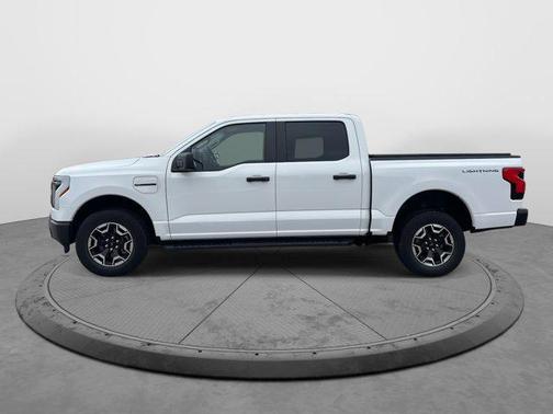 2022 Ford F-150 Lightning Pro