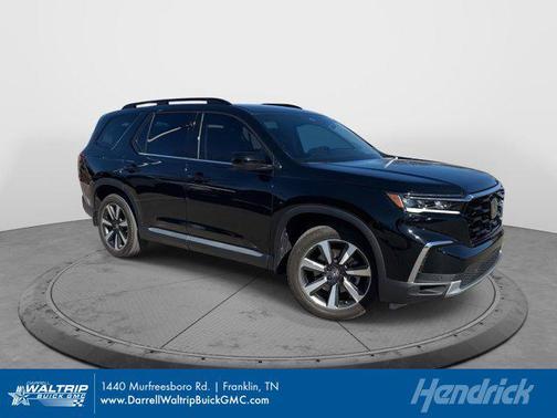 2025 Honda Pilot Touring 8-Passenger
