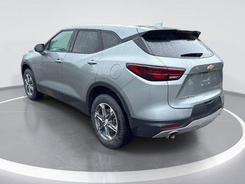 Sterling Gray Metallic 2025 Chevrolet Blazer 2LT