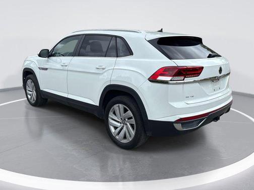 Pure White 2023 Volkswagen Atlas Cross Sport 3.6L V6 SE w/Technology