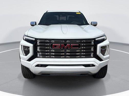 Summit White 2024 GMC Canyon Denali