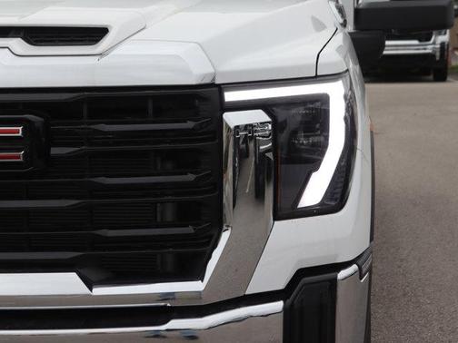 2025 GMC Sierra 3500 Base