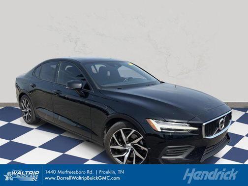 2020 Volvo S60 T5 Momentum