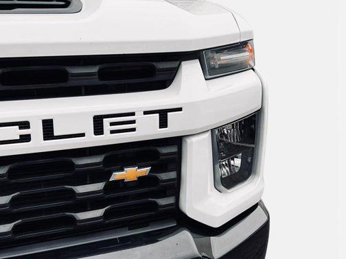 Summit White 2020 Chevrolet Silverado 2500 Custom