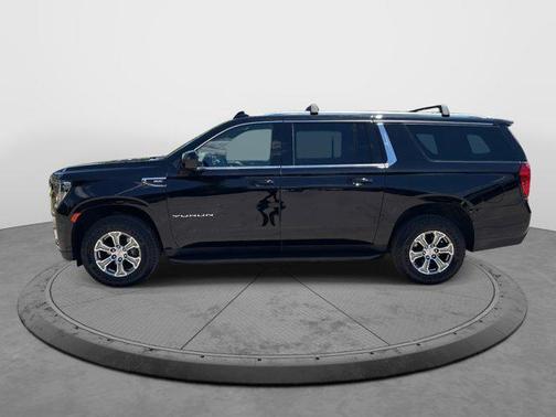 2022 GMC Yukon XL SLE