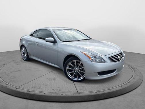2009 INFINITI G37 Base