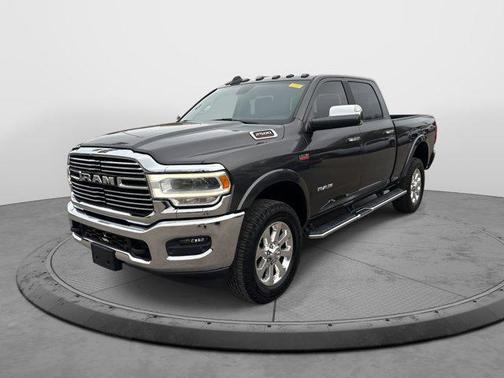 2019 RAM 2500 Laramie Crew Cab 4x4 6'4' Box