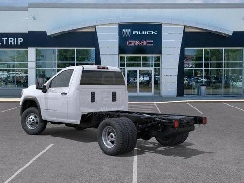 2025 GMC Sierra 3500 Base