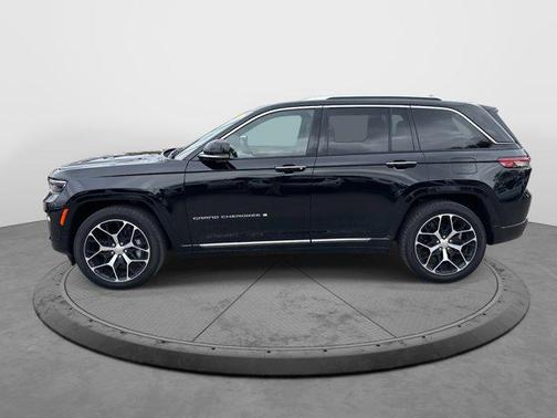 2023 Jeep Grand Cherokee Summit