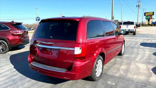 2014 Chrysler Town & Country Touring