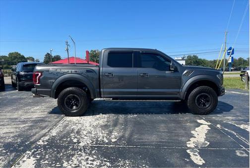 2017 Ford F-150 Raptor 4WD SuperCrew 5.5' Box