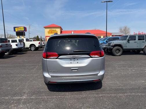 Silver 2017 Chrysler Pacifica Touring-L