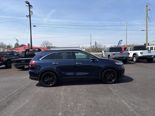 Blue 2019 Kia Sorento S
