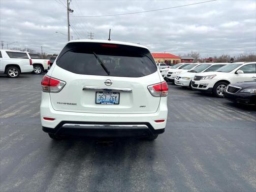 2015 Nissan Pathfinder S