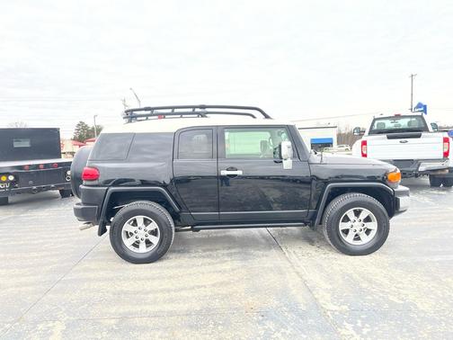 2011 Toyota FJ Cruiser Base
