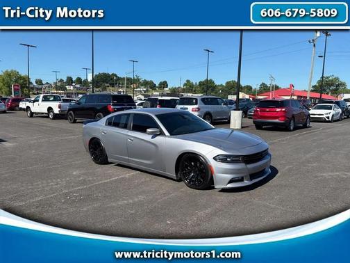 Grey 2016 Dodge Charger SXT
