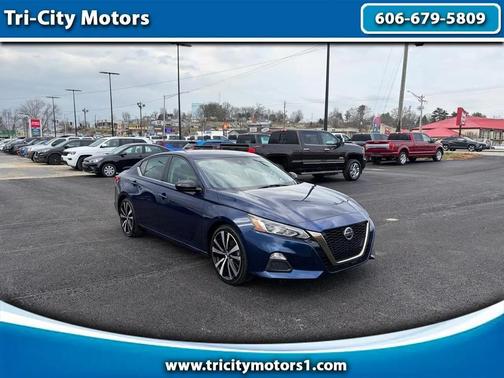 Blue 2021 Nissan Altima 2.5 SR Sedan