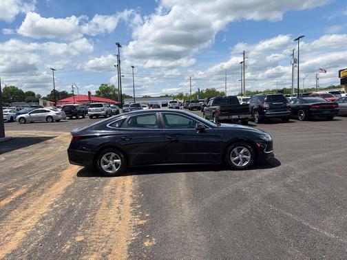 Grey 2023 Hyundai SONATA SE