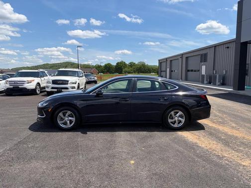 Grey 2023 Hyundai SONATA SE