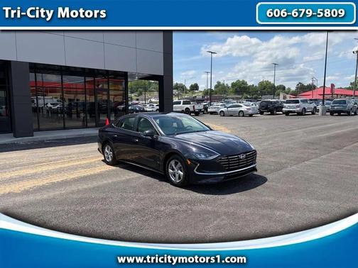 Grey 2023 Hyundai SONATA SE