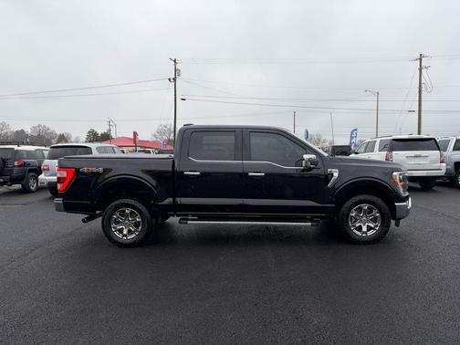Black 2022 Ford F-150 Lariat