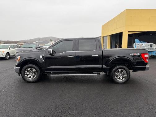 Black 2022 Ford F-150 Lariat