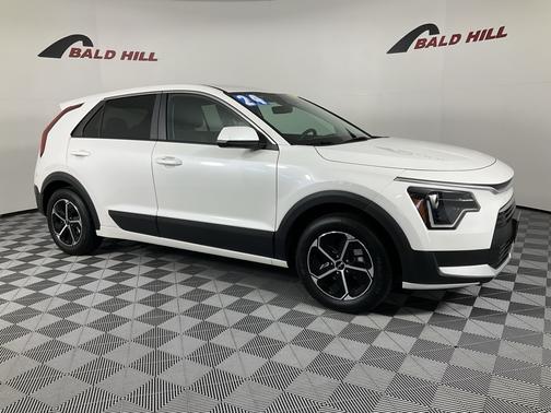 2024 Kia Niro LX