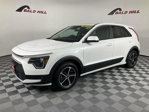 2024 Kia Niro LX