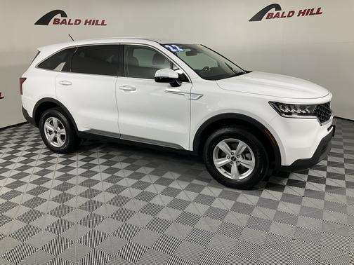 2022 Kia Sorento LX