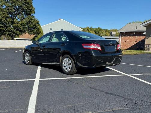 2010 Toyota Camry LE