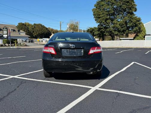 2010 Toyota Camry LE