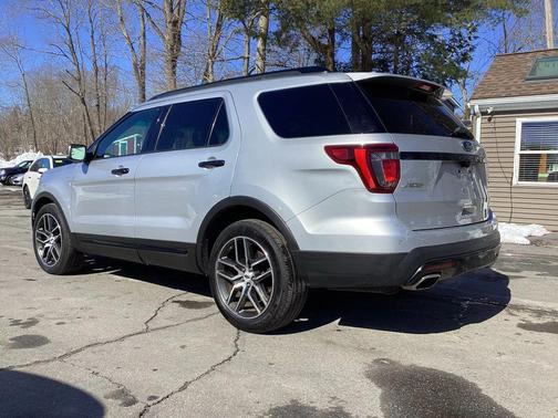 2016 Ford Explorer Sport