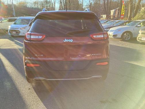 2015 Jeep Cherokee Sport