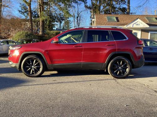 2015 Jeep Cherokee Sport