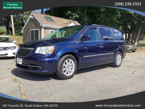 2014 Chrysler Town & Country Touring