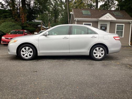 2010 Toyota Camry LE