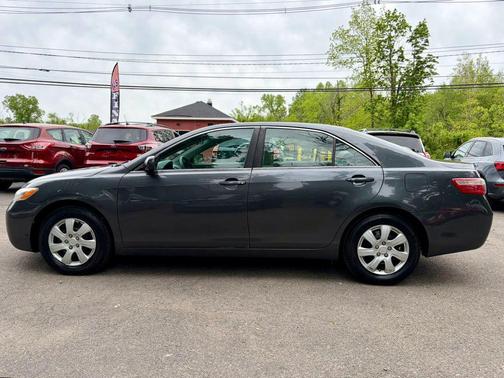 Gray 2009 Toyota Camry LE