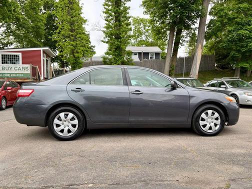 Gray 2009 Toyota Camry LE