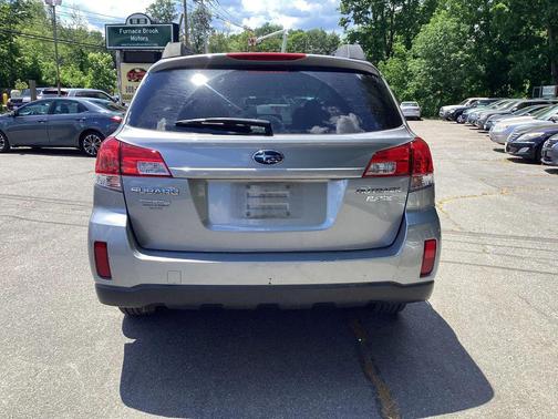 2010 Subaru Outback 2.5 i Limited