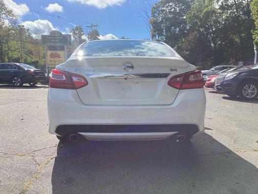 2016 Nissan Altima 2.5 SR