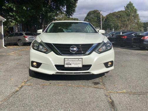 2016 Nissan Altima 2.5 SR