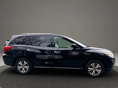 2020 Nissan Pathfinder SV 4WD