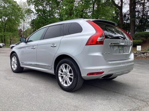 Silver 2014 Volvo XC60 3.2