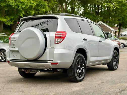 Classic Silver Metallic 2012 Toyota RAV4 Base