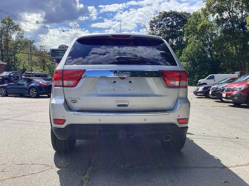 2011 Jeep Grand Cherokee Overland