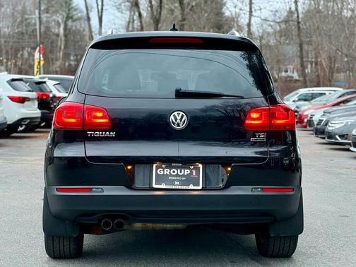 2017 Volkswagen Tiguan 2.0T Wolfsburg Edition